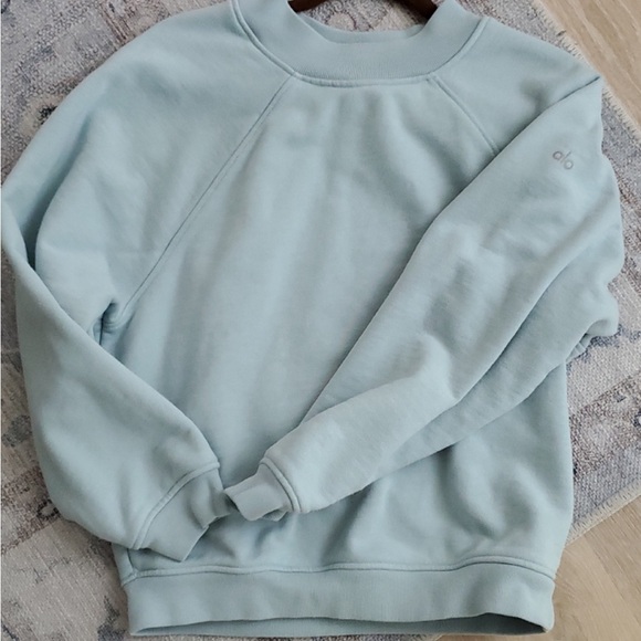 ALO Yoga Tops - Alo Yoga Renown Heavyweight Crewneck Sweatshirt Light Blue SzXS